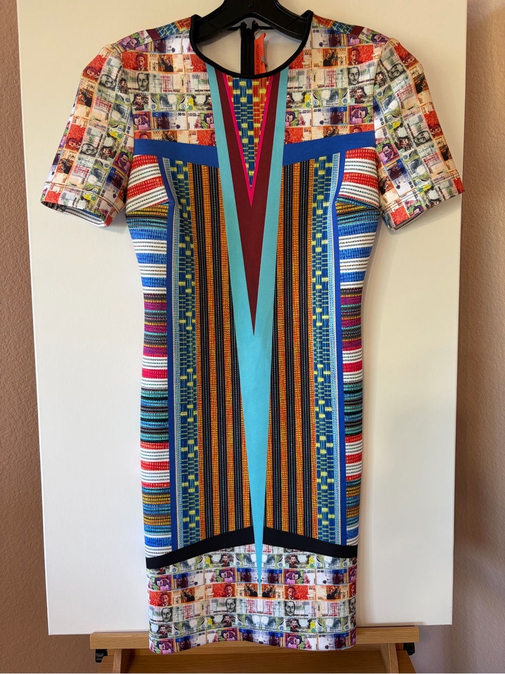 Clover Canyon International Money Scuba Dress Small S Short Sleeve Currency Art